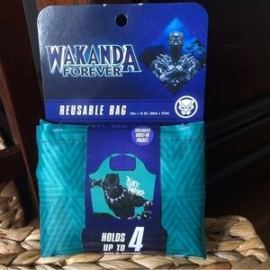 Marvel: Wakanda Forever: Green Black Panther reusable bag (23”x16.5”)